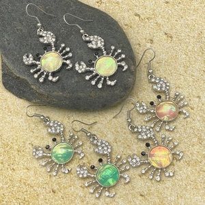🌼 Iridescent Crab Rhinestone Dangle Earrings
